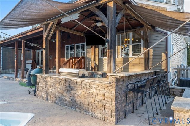 15401 Willow Hill Ln, Chesterfield, VA 23832