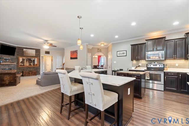 15401 Willow Hill Ln, Chesterfield, VA 23832