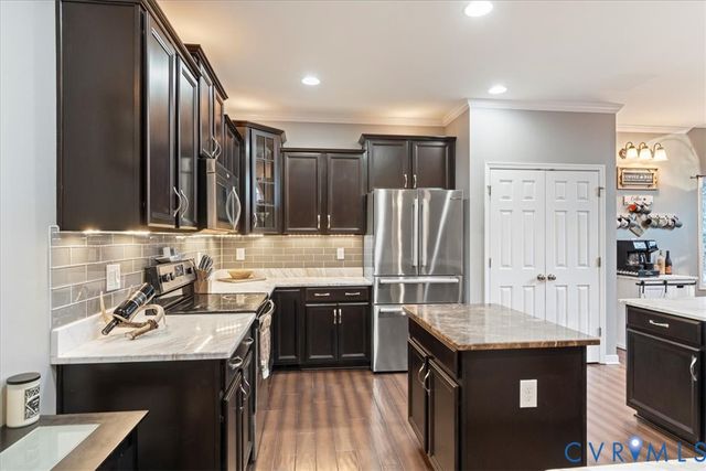 15401 Willow Hill Ln, Chesterfield, VA 23832