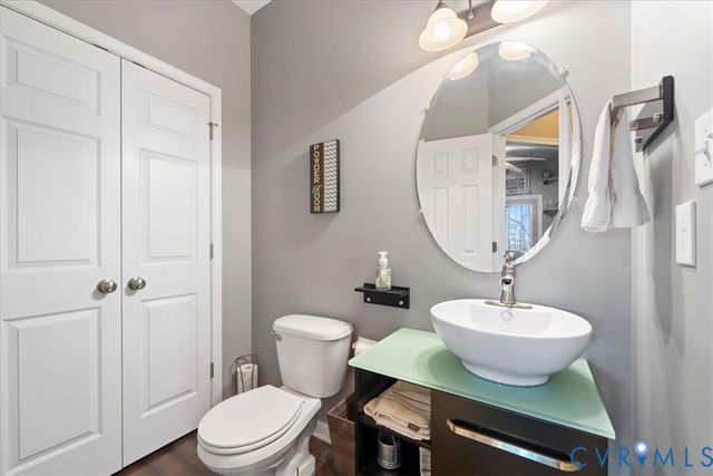 15401 Willow Hill Ln, Chesterfield, VA 23832