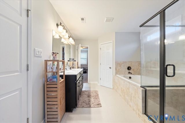 15401 Willow Hill Ln, Chesterfield, VA 23832