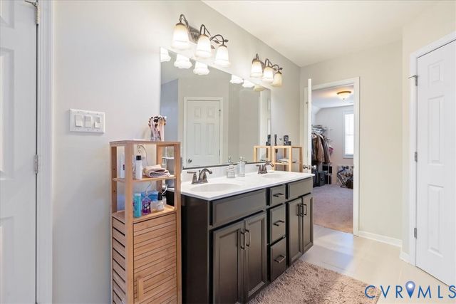 15401 Willow Hill Ln, Chesterfield, VA 23832