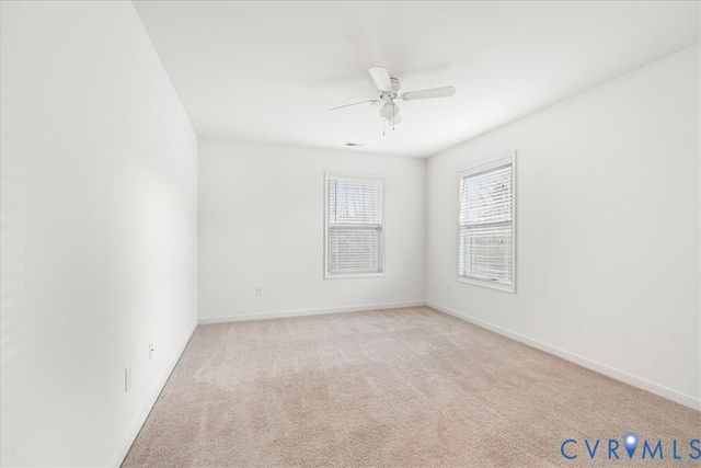 15401 Willow Hill Ln, Chesterfield, VA 23832