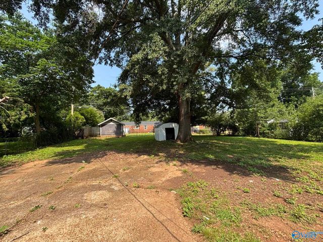 3907 Memorial Parkway North, Huntsville, AL 35810