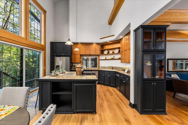 21293 Scotts Flat Rd., Nevada City, CA 95959