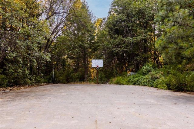 21293 Scotts Flat Rd., Nevada City, CA 95959