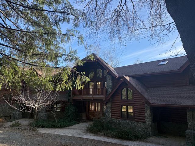 21293 Scotts Flat Rd., Nevada City, CA 95959
