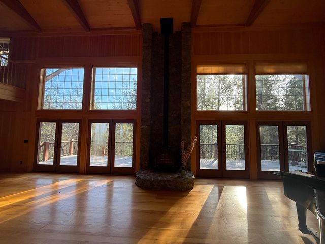 21293 Scotts Flat Rd., Nevada City, CA 95959