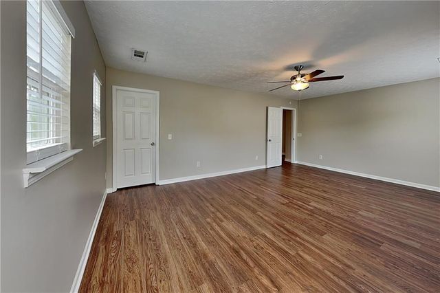 2068 White Top Road, Lawrenceville, GA 30045