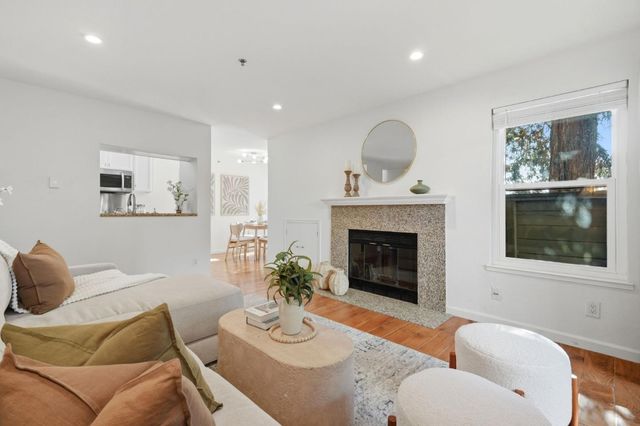 661 Royston Lane 140, Hayward, CA 94544
