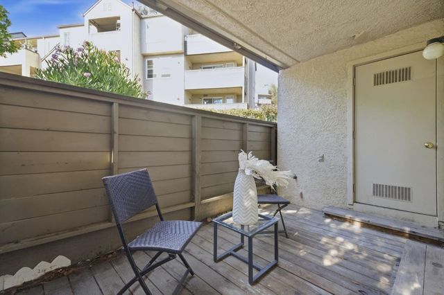 661 Royston Lane 140, Hayward, CA 94544