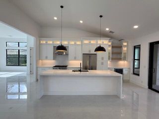 123 Victoria Bay Court, Palm Beach Gardens, FL 33418
