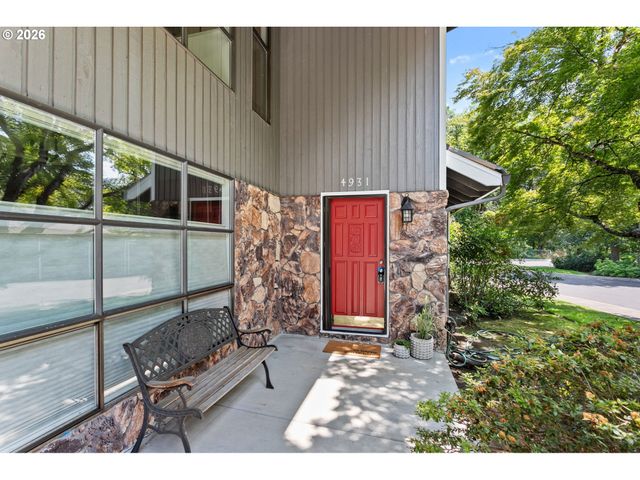 4931 Sw CHESTNUT Pl, Beaverton, OR 97005
