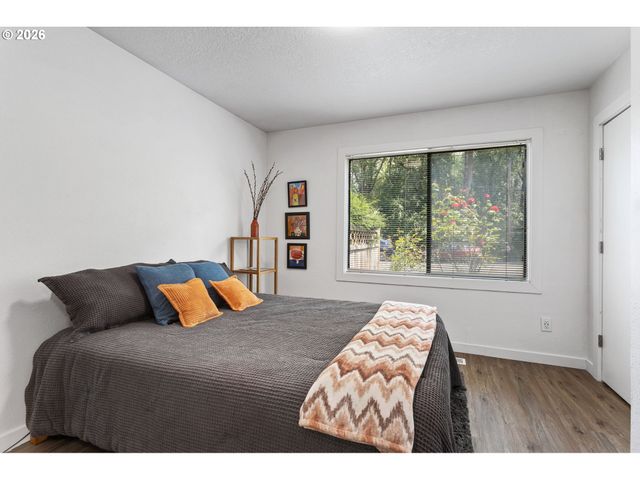 4931 Sw CHESTNUT Pl, Beaverton, OR 97005
