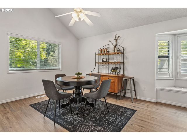 4931 Sw CHESTNUT Pl, Beaverton, OR 97005