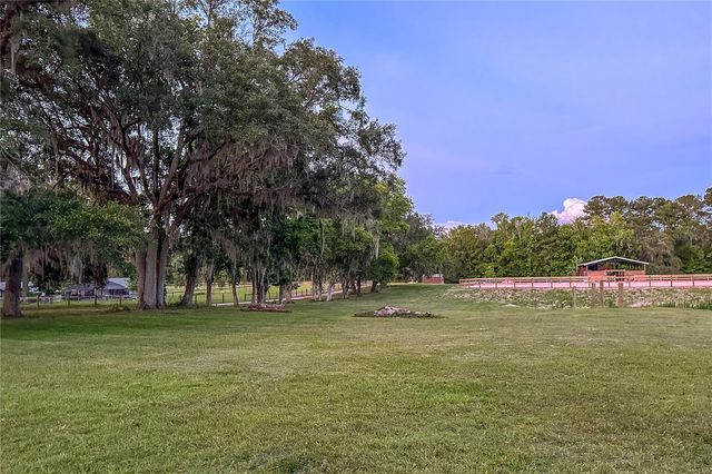 16242 NW 130TH STREET, Williston, FL 32696