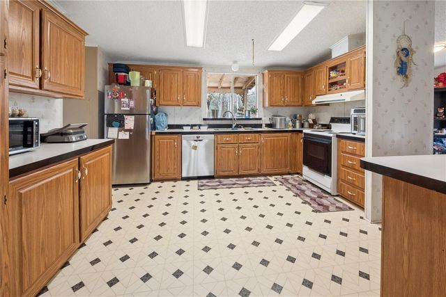 16242 NW 130TH STREET, Williston, FL 32696