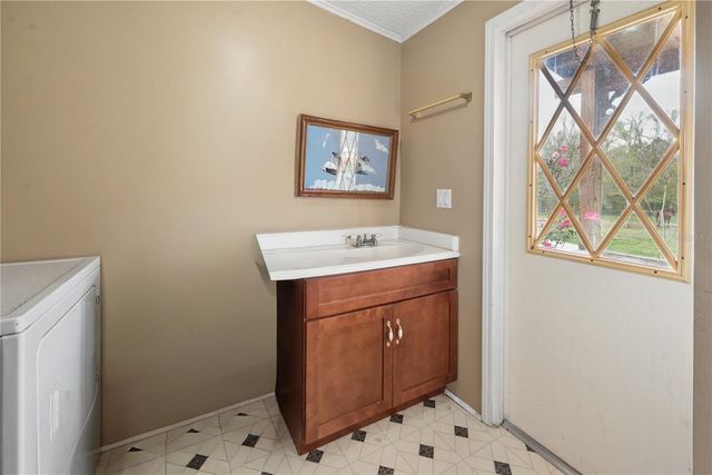 16242 NW 130TH STREET, Williston, FL 32696