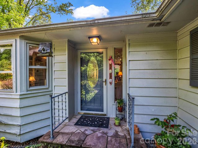 57 Tate Lane, Tryon, NC 28782