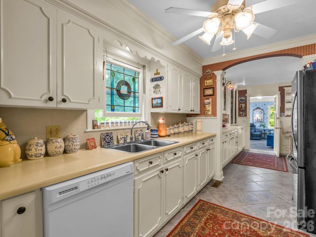 57 Tate Lane, Tryon, NC 28782