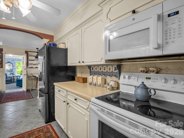 57 Tate Lane, Tryon, NC 28782