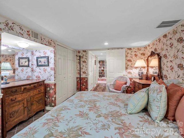 57 Tate Lane, Tryon, NC 28782