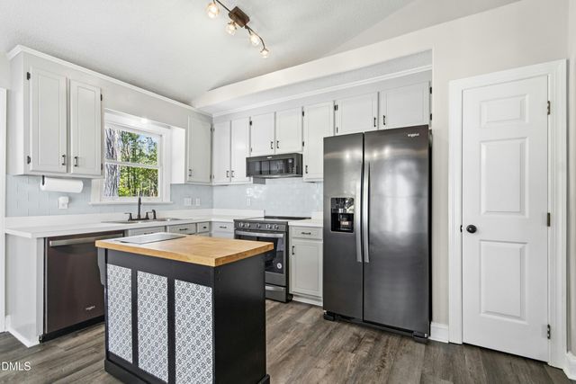 1545 Long Cove Court, Raleigh, NC 27604