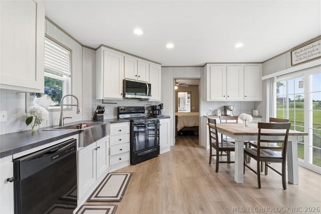 12654 E 122nd Street North, Collinsville, OK 74021