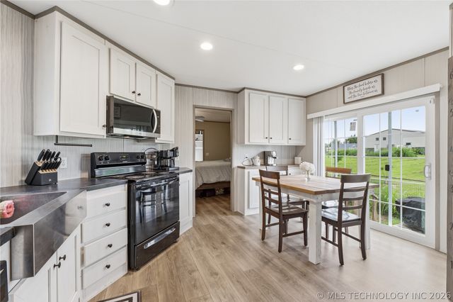 12654 E 122nd Street North, Collinsville, OK 74021