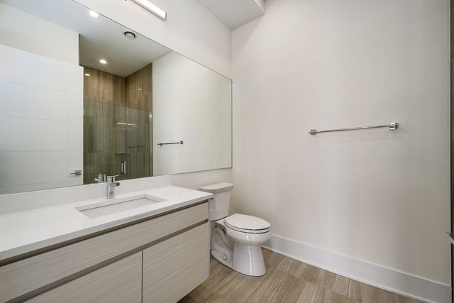 159 W North Avenue 406, Chicago, IL 60610