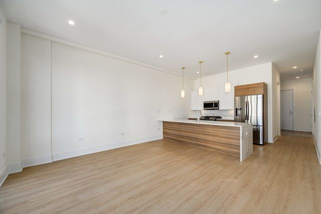 159 W North Avenue 406, Chicago, IL 60610