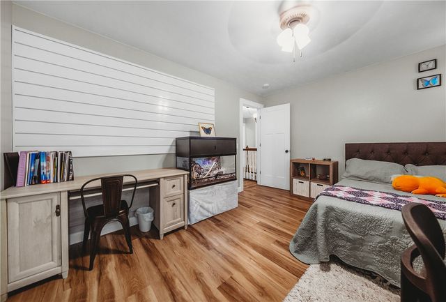 808 Holiman Street, Springdale, AR 72762