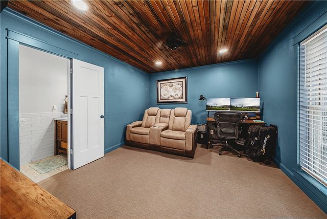 808 Holiman Street, Springdale, AR 72762
