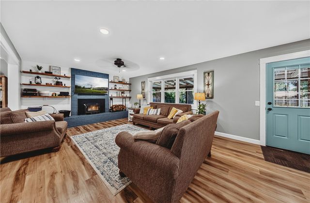 808 Holiman Street, Springdale, AR 72762