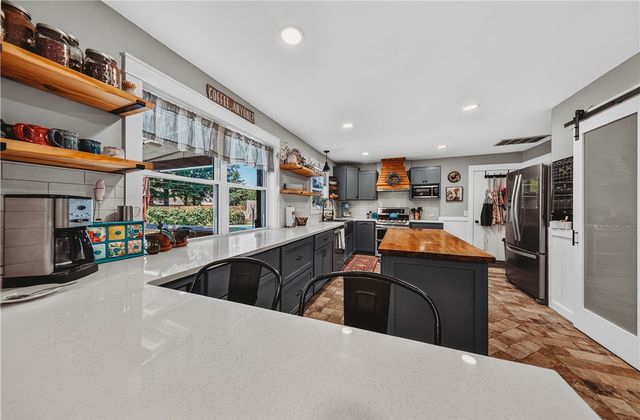 808 Holiman Street, Springdale, AR 72762