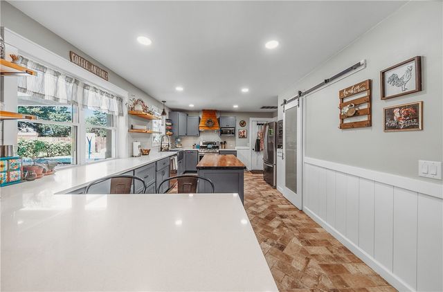 808 Holiman Street, Springdale, AR 72762