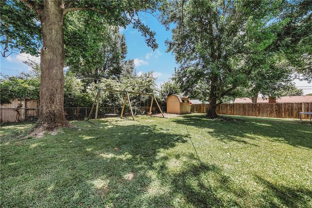 808 Holiman Street, Springdale, AR 72762