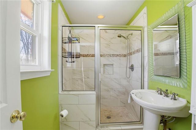 16 Mango Road NE, Rome, GA 30161