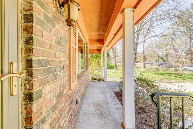 16 Mango Road NE, Rome, GA 30161