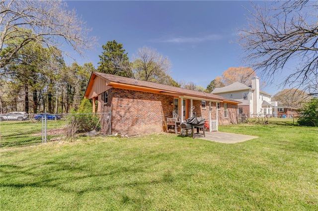 16 Mango Road NE, Rome, GA 30161