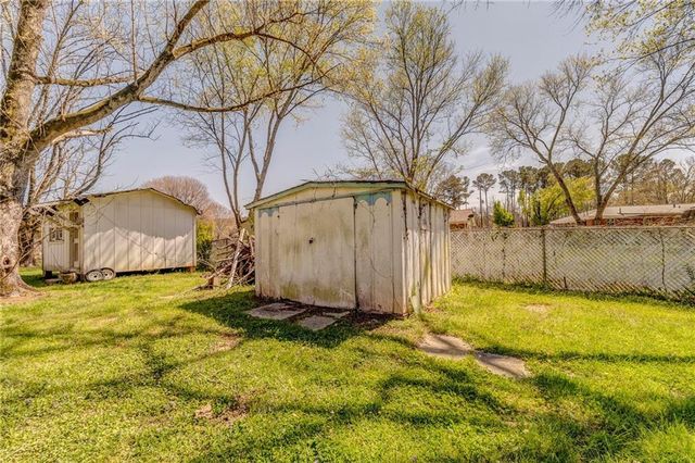 16 Mango Road NE, Rome, GA 30161