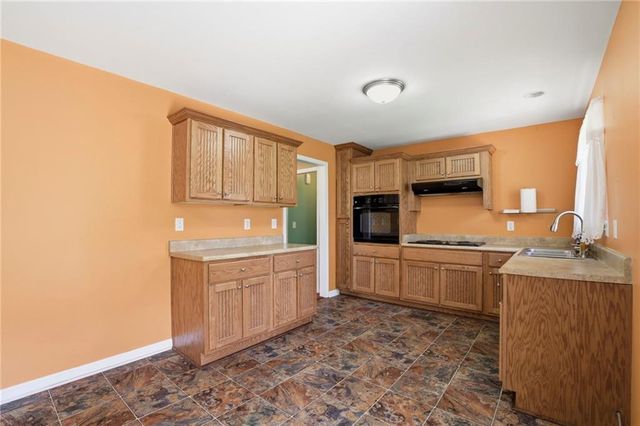 16 Mango Road NE, Rome, GA 30161