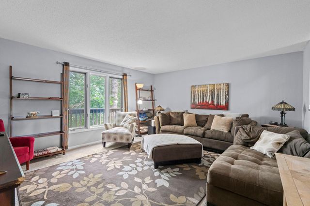 2628 Sumac Ridge, White Bear Lake, MN 55110