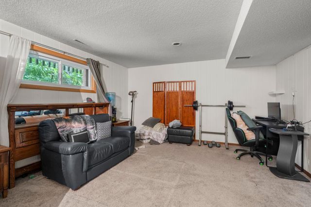 2628 Sumac Ridge, White Bear Lake, MN 55110