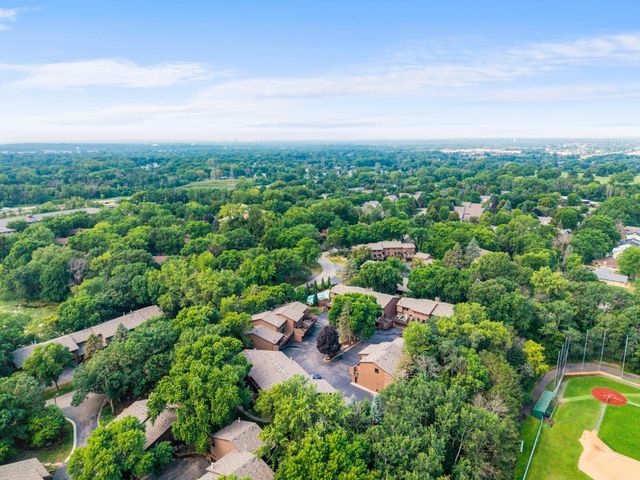 2628 Sumac Ridge, White Bear Lake, MN 55110