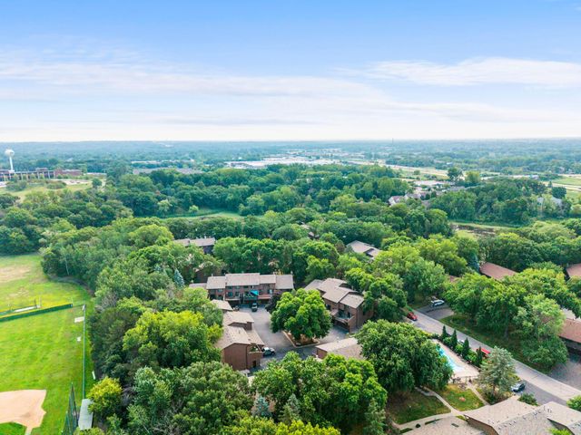 2628 Sumac Ridge, White Bear Lake, MN 55110