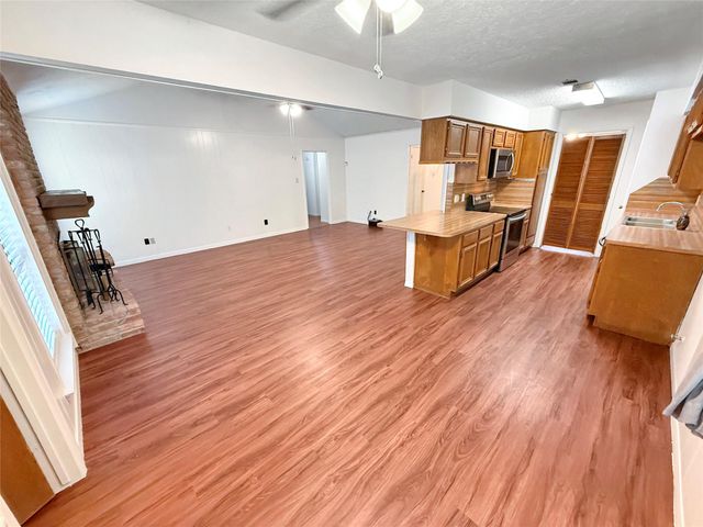 11142 Hayslip Lane, Houston, TX 77041