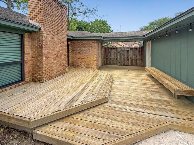11142 Hayslip Lane, Houston, TX 77041