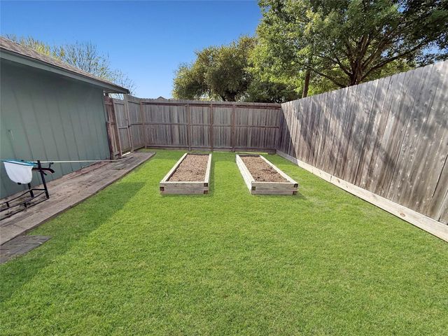 11142 Hayslip Lane, Houston, TX 77041
