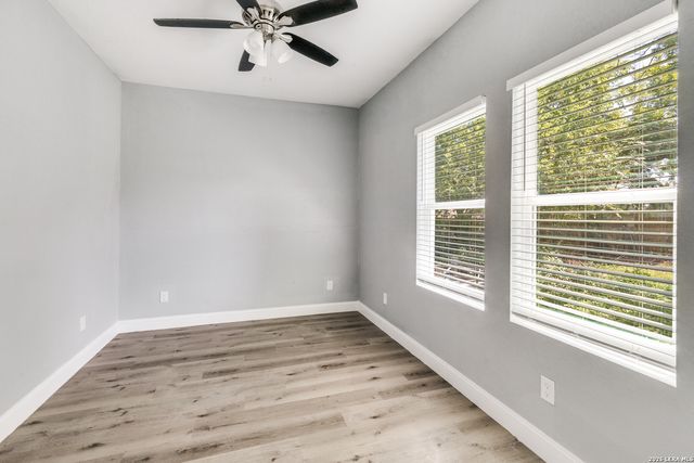 406 Gulf, San Antonio, TX 78202